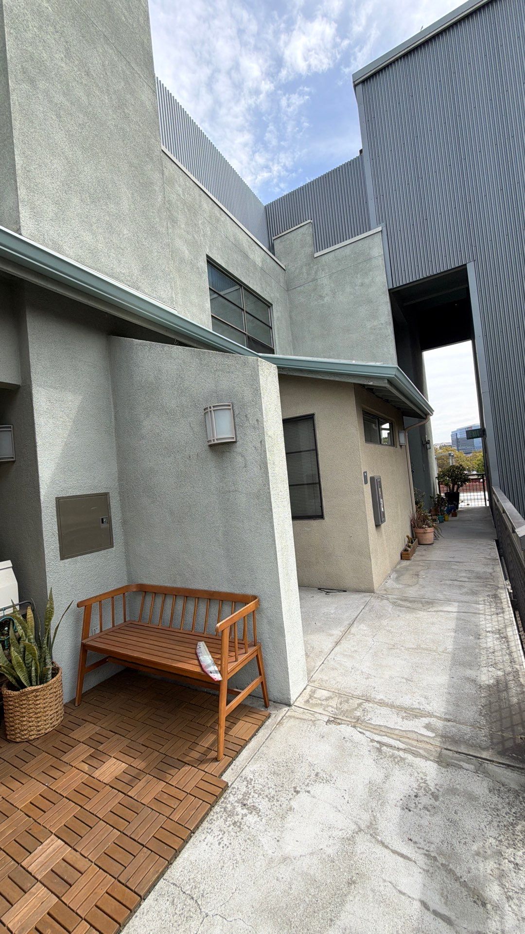 Loft Patio Gutter