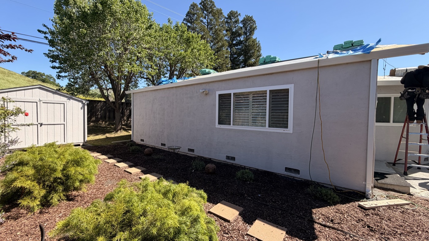 Gutter service for Bay Area HOA communities by Resolution Gutter